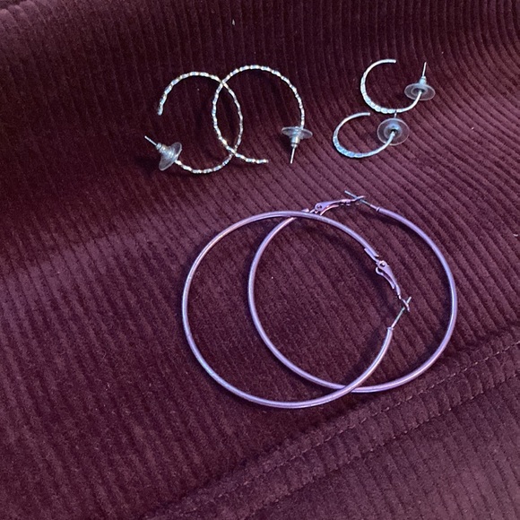 Set of 3 hoops - 1 pink & 2 silver - Picture 3 of 9